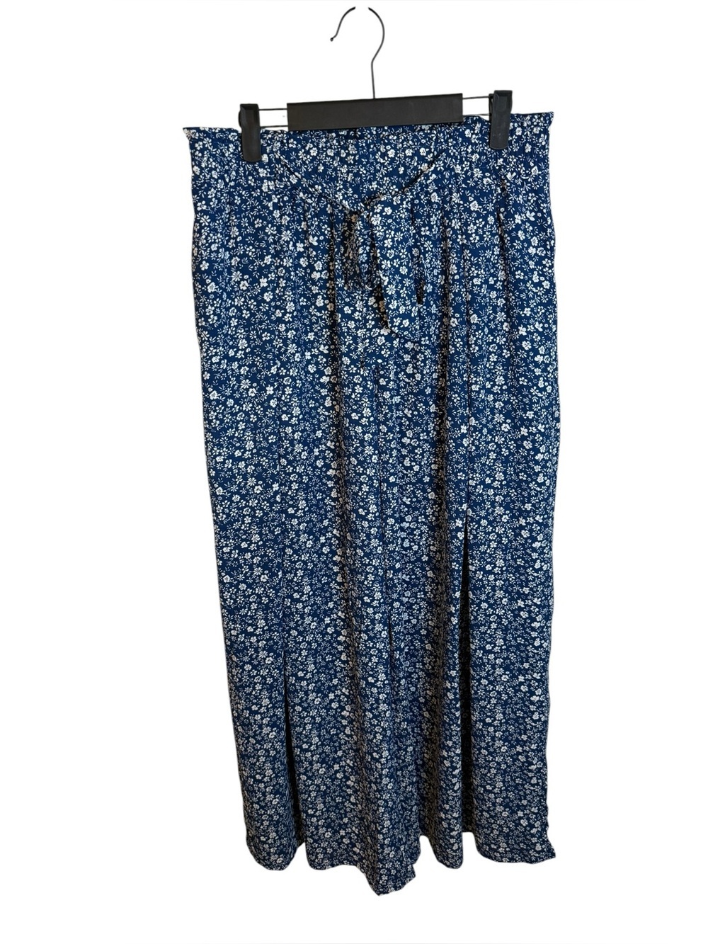 NWT Blue Ditsy Floral High Waisted Wide Leg Flowy Pants
